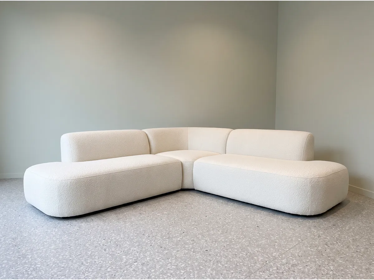 Esquinero Modular Curvo Blanco en vista frontal, fabricado en La Plata